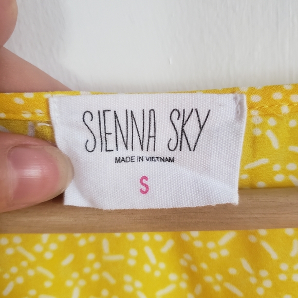 Sienna Sky Yellow Summer Dress - Picture 3 of 3